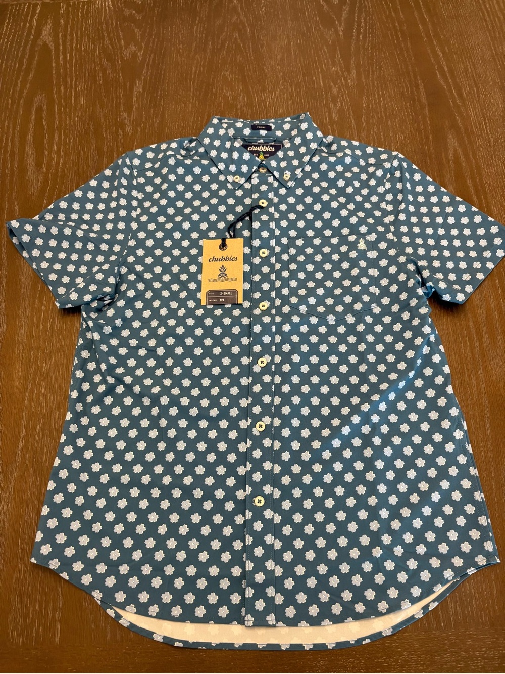 Chubbies “The Pushin’ Up Daisy” Performance Friday Shirt XS